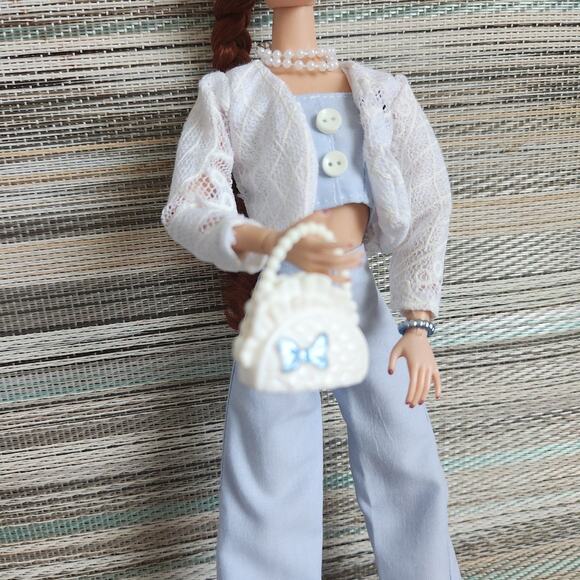 1/6 fashion doll outfit complete with shoes and accessories - Picture 5 of 7